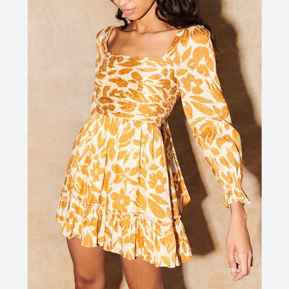 SAYLOR Dresses & Skirts - Saylor -Fritz dress size xs like new